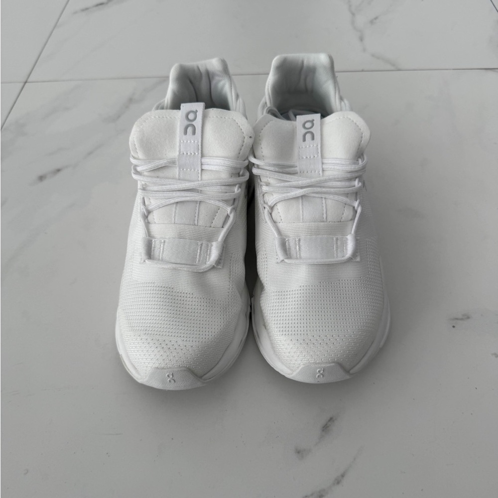 On Running Nova Running Shoes Women’s Size 5, 6, 7, 8 - Picture 2 of 4